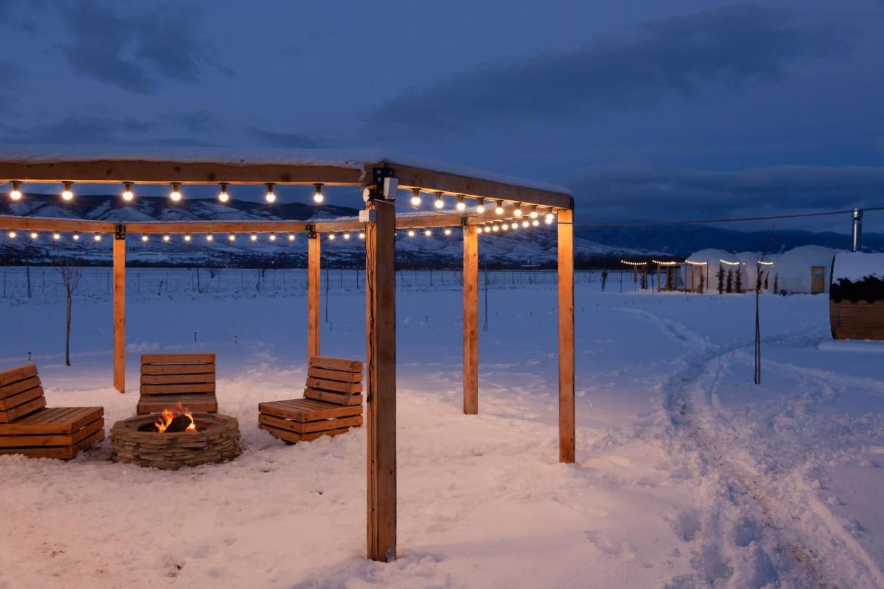 Jewelberry Glamping Hotel Tbilisi Mtsʼkhetʼa Esterno foto