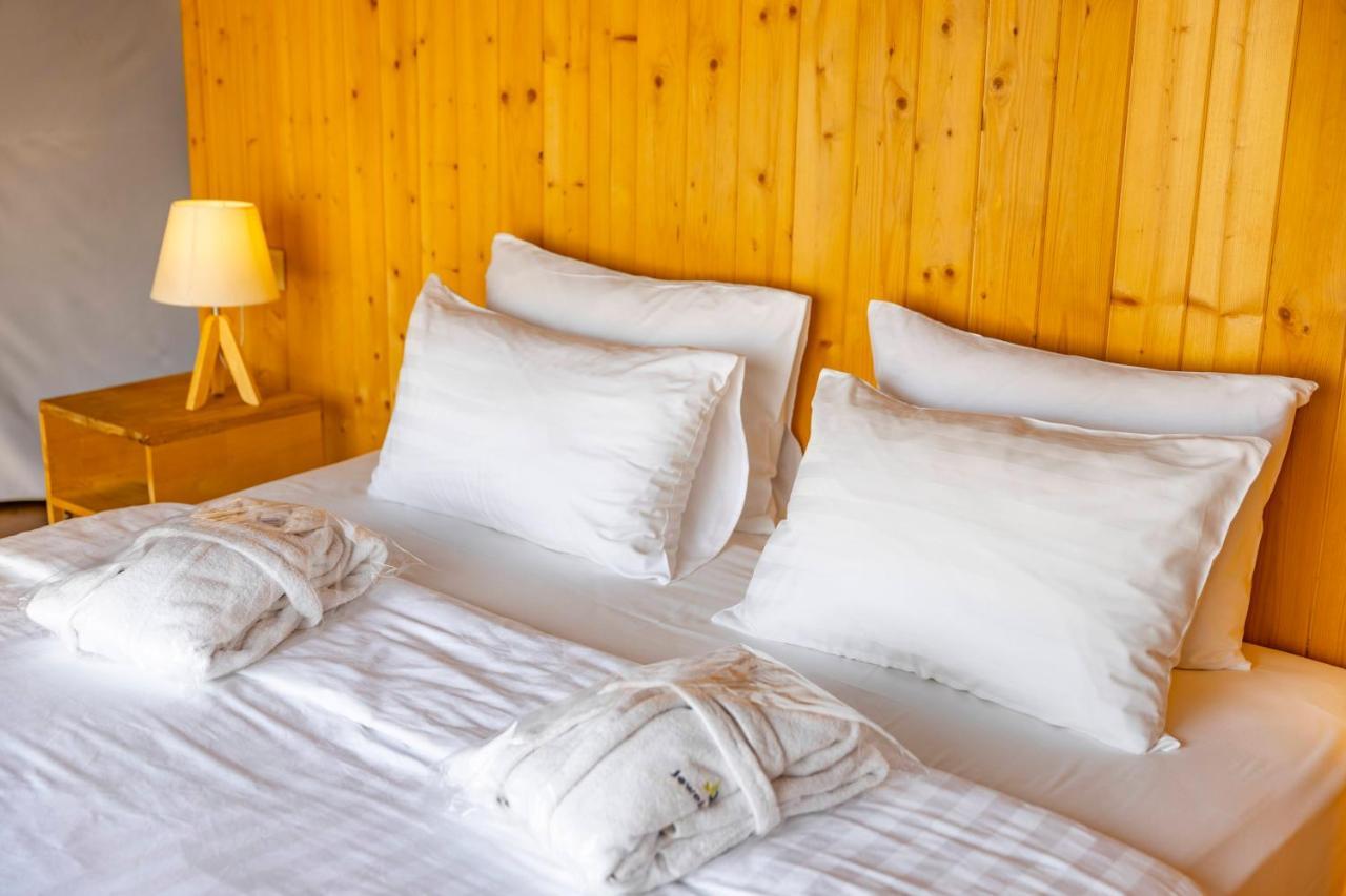 Jewelberry Glamping Hotel Tbilisi Mtsʼkhetʼa Esterno foto