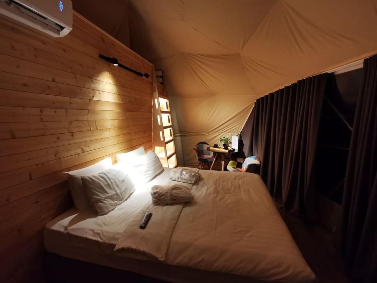 Jewelberry Glamping Hotel Tbilisi Mtsʼkhetʼa Esterno foto